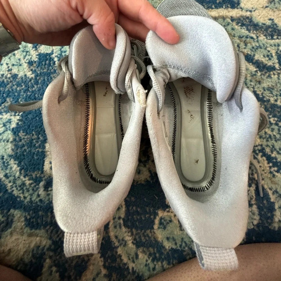 KD7 Wolf Grey Nikes - Picture 9 of 10